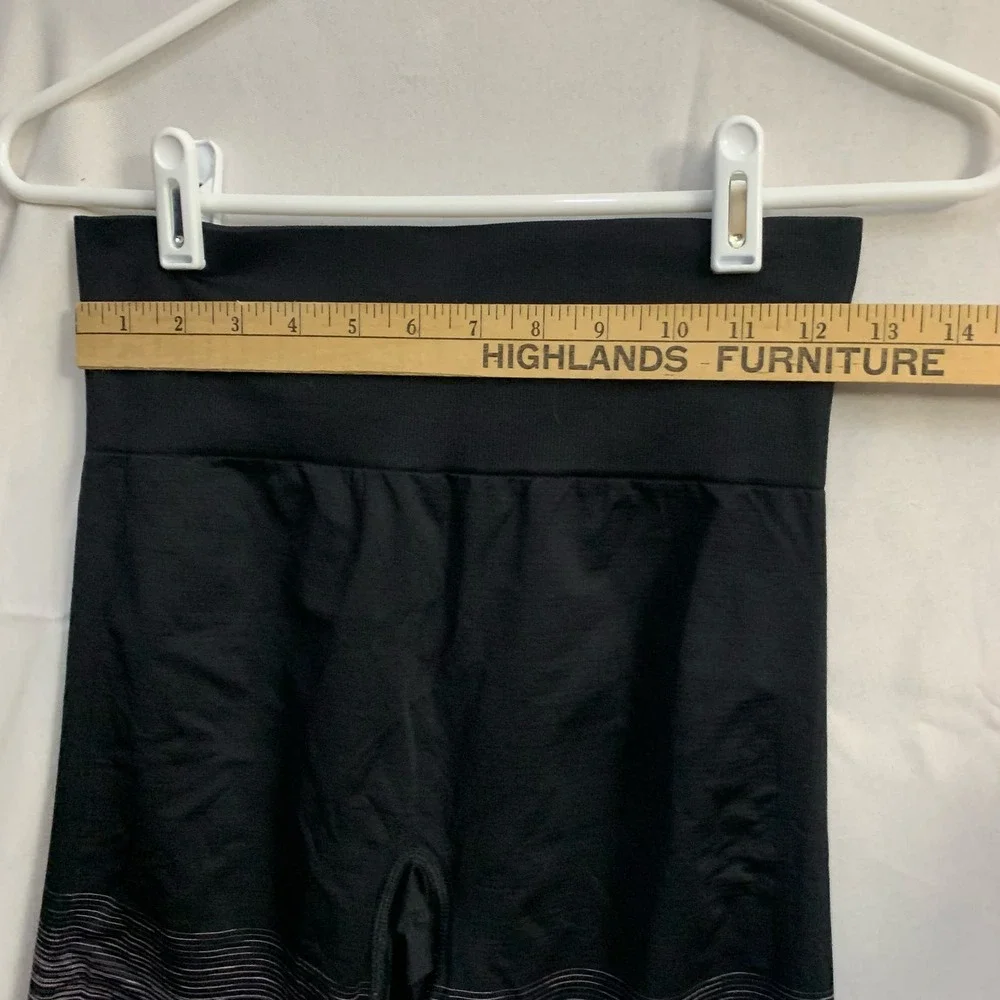 VS PINK Ultimate Leggings Black and Tan  Ombre Size Medium - Picture 7 of 8